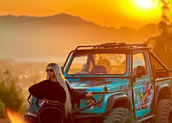 Mount Batur Sunrise & Sunset Jeep Tour In Bali ホテル